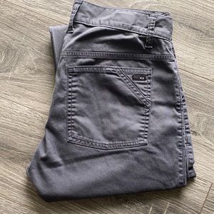 Oakley slim straight fit 34 x 32